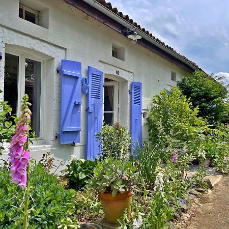 Champs Chevrier Villa Mezieres-sur-Issoire Ngoại thất bức ảnh